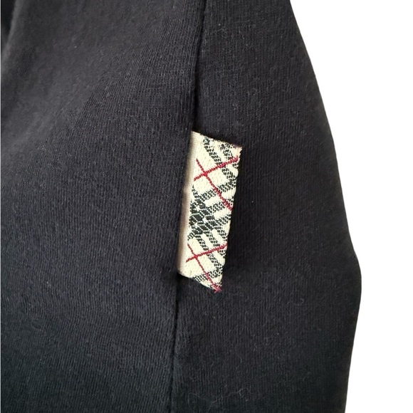 Burberry Black Tee with the tartan Patterned B embellishment with rhinestones M - Picture 5 of 9